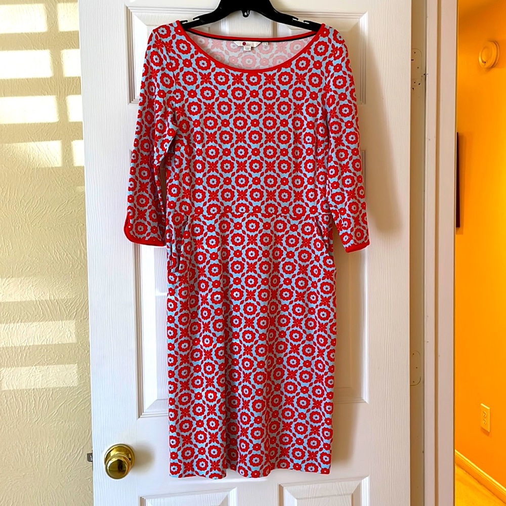 Boden like new dress with pockets. Size 8